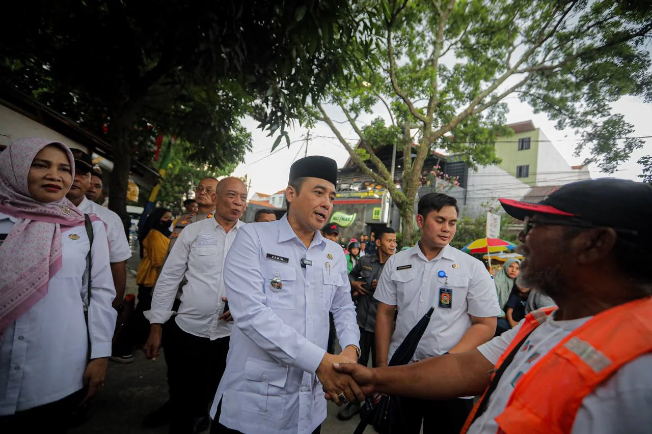 Wakil Wali Kota Bandung, Erwin menegaskan Pemerintah Kota (Pemkot) Bandung akan memberantas pungli di sektor perparkiran.Ist