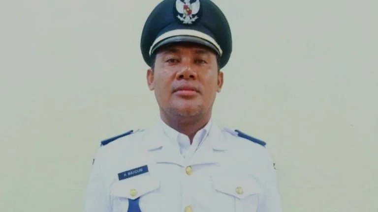 Kapala Désa Mahdum