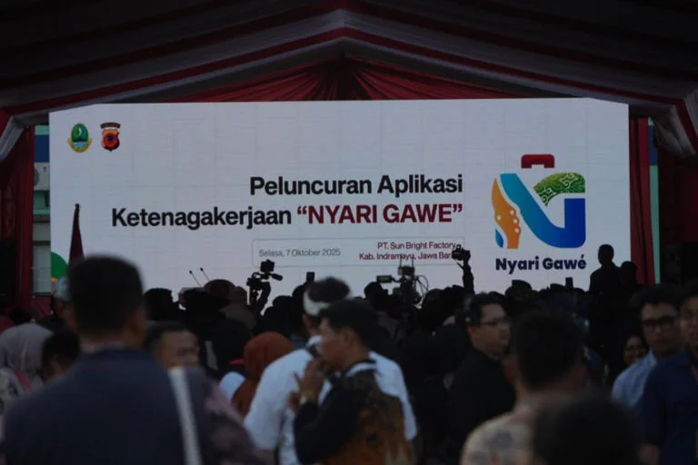 Aplikasi Nyari Gawe Pemprov Jabar Langsung Digeruduk 9.726 Pencari Kerja