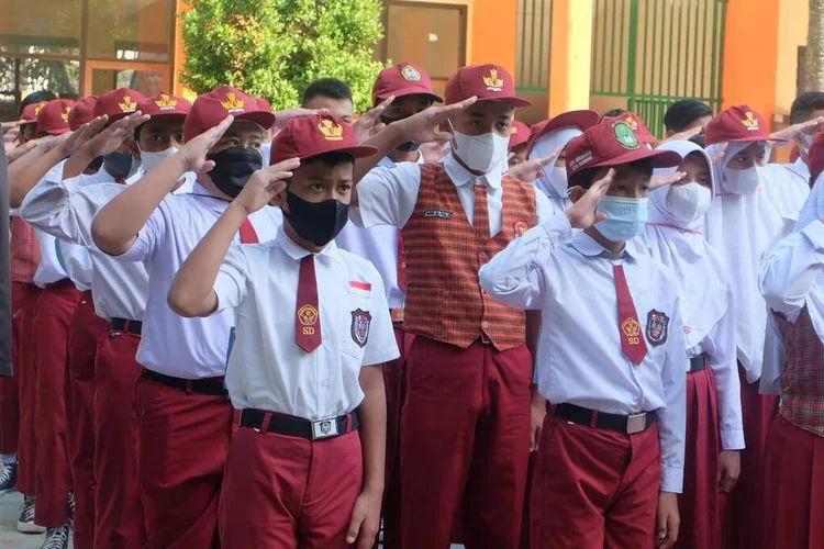 Perhimpunan Guru: Masuk Sekolah Jam 6 Pagi di Luar Kelaziman Internasional