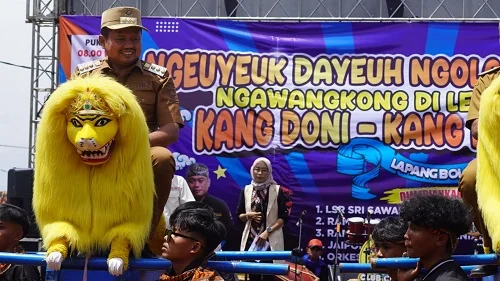 Bupati Sumedang Dony Ahmad Munir menyampaikan apresiasi atas digelarnya acara tersebut. Ia menyampaikan masyarakat memiliki kewajiban menjaga budaya lama yang baik sekaligus menggali budaya baru yang lebih baik.Diskomimfosanditik