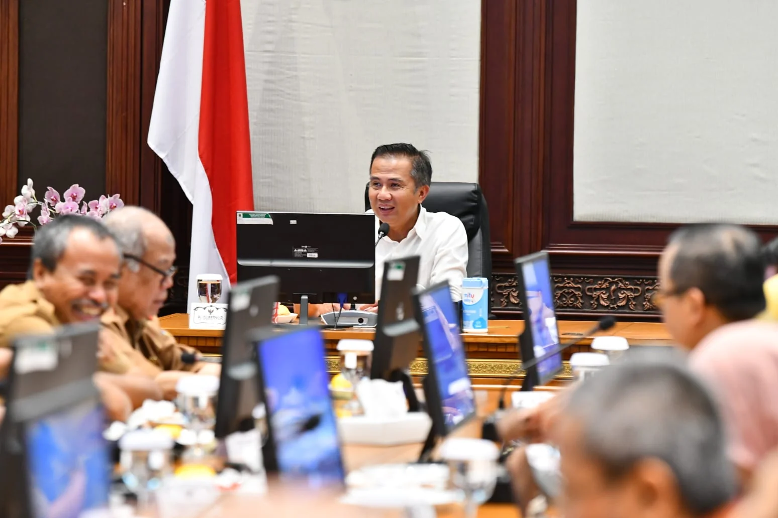 Penjabat Gubernur Jawa Barat Bey Machmudin pada Rapat Pimpinan (Rapim) di Gedung Sate, Kota Bandung, Senin (13/1/2025).