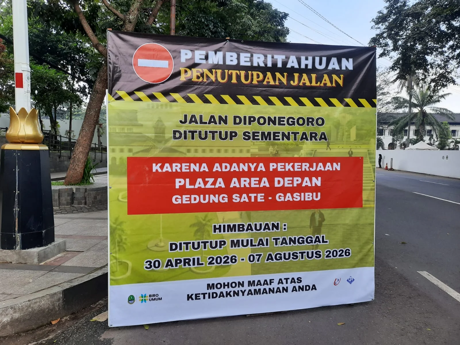Penutupan Jalan di Lakukan oleh Biro Umum Pemprov Jabar.Dok-KabarSunda