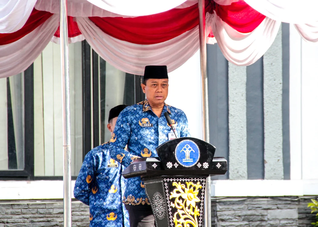 Kakanwil Kemenkum Jabar, Asep Sutandar, membacakan naskah resmi dari Presiden Republik Indonesia, Prabowo Subianto,Ist