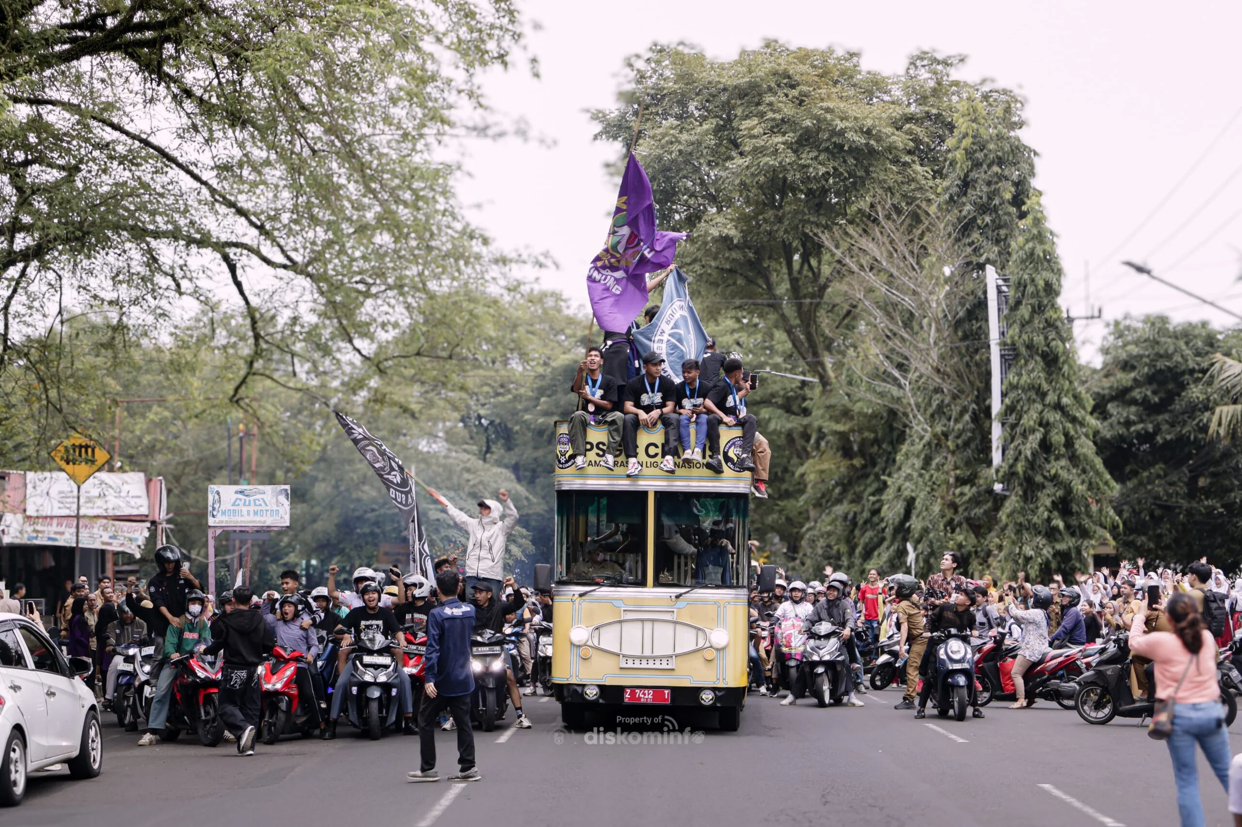 Kabar membanggakan datang dari dunia olahraga Tatar Galuh. Tim kebanggaan masyarakat Kabupaten Ciamis, PSGC Ciamis, dipastikan lolos dan akan berlaga di kompetisi Liga 2 Indonesia musim 2026/2027.Dok-Diskominfo Kab Ciamis