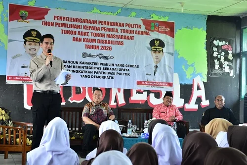 Wakil Bupati Sumedang M. Fajar Aldila menjadi salah satu narasumber. Kegiatan tersebut merupakan bagian dari upaya Pemerintah Kabupaten Sumedang dalam meningkatkan literasi politik generasi muda, khususnya para pemilih pemula, agar mampu berpartisipasi se