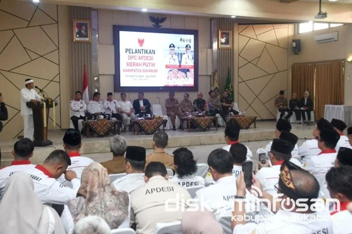 Gubernur Jawa Barat Dedi Mulyadi Hadiri Pelantikan Apdesi Merah Putih Kabupaten Sukabumi.Ist