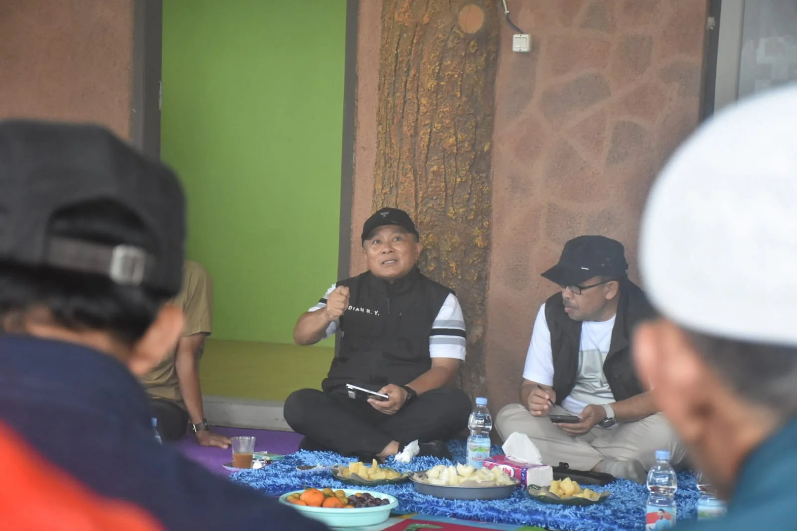 Wisata Sukageuri, Desa Cisantana kini memprihatinkan dengan sepinya pengunjung. Kondisi ini mendapatkan perhatian Bupati Kuningan Dr. H. Dian Rachmat Yanuar, M.Si.Dok-IKP/Diskominfo/Prokompim