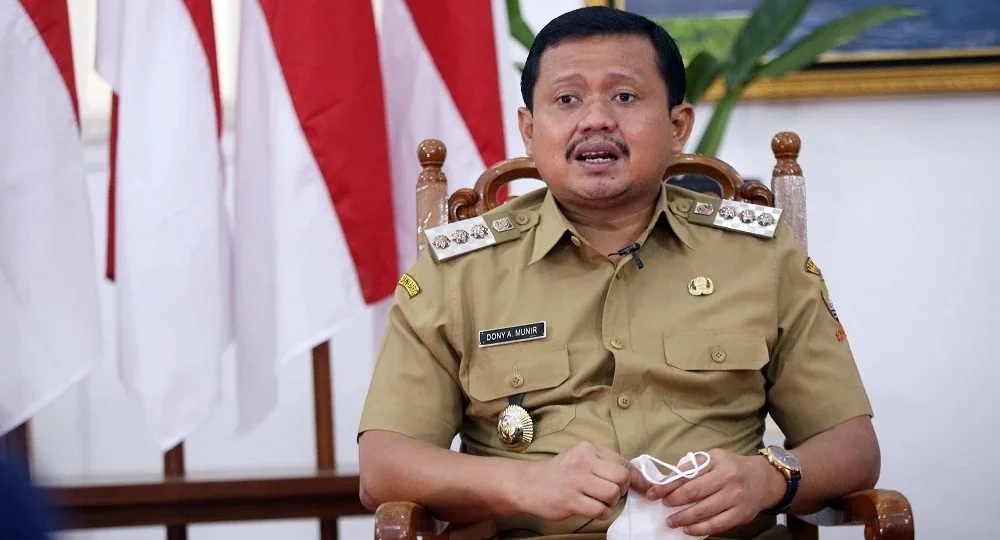 Bupati Sumedang Dony Ahmad Munir