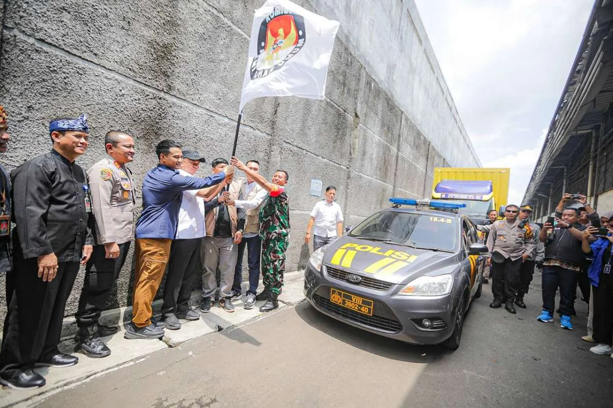 Pj. Wali Kota Bandung, A. Koswara mengajak seluruh masyarakat Kota Bandung yang memiliki hak pilih untuk hadir di Tempat Pemungutan Suara.(Dok-Diskomimfo Kota Bandung)