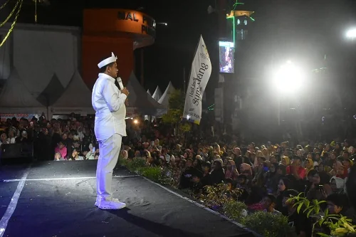 Bupati Sumedang Dony Ahmad Munir menyampaikan, Pemerintah Kabupaten Sumedang terus berkomitmen meningkatkan pelayanan kepada masyarakat dengan melayani sepenuh hati.Dok-Diskominfosanditik Sumedang