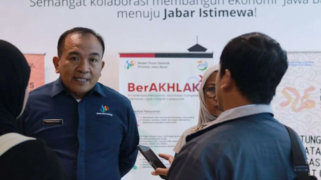 Plt. Kepala BPS Provinsi Jawa Barat Darwis Sitorus merilis perkembangan pariwisata di Jawa Barat hingga November 2025.Ist