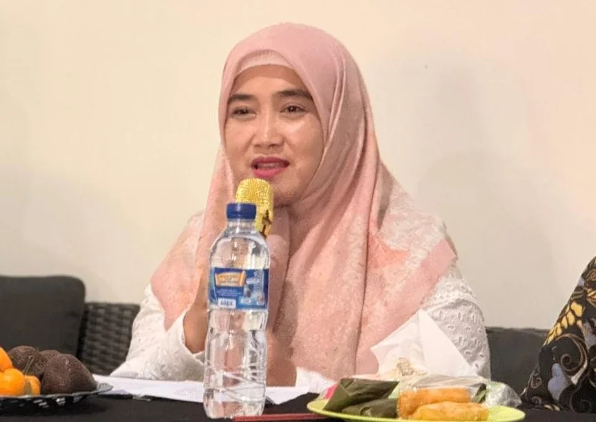 Wakil Wali Kota Cirebon, Siti Farida Rosmawati, saat membuka Pelatihan Kewirausahaan Digital di Majelis Bani Asy Syafiiyah. Dok-Beni Agus Pratama