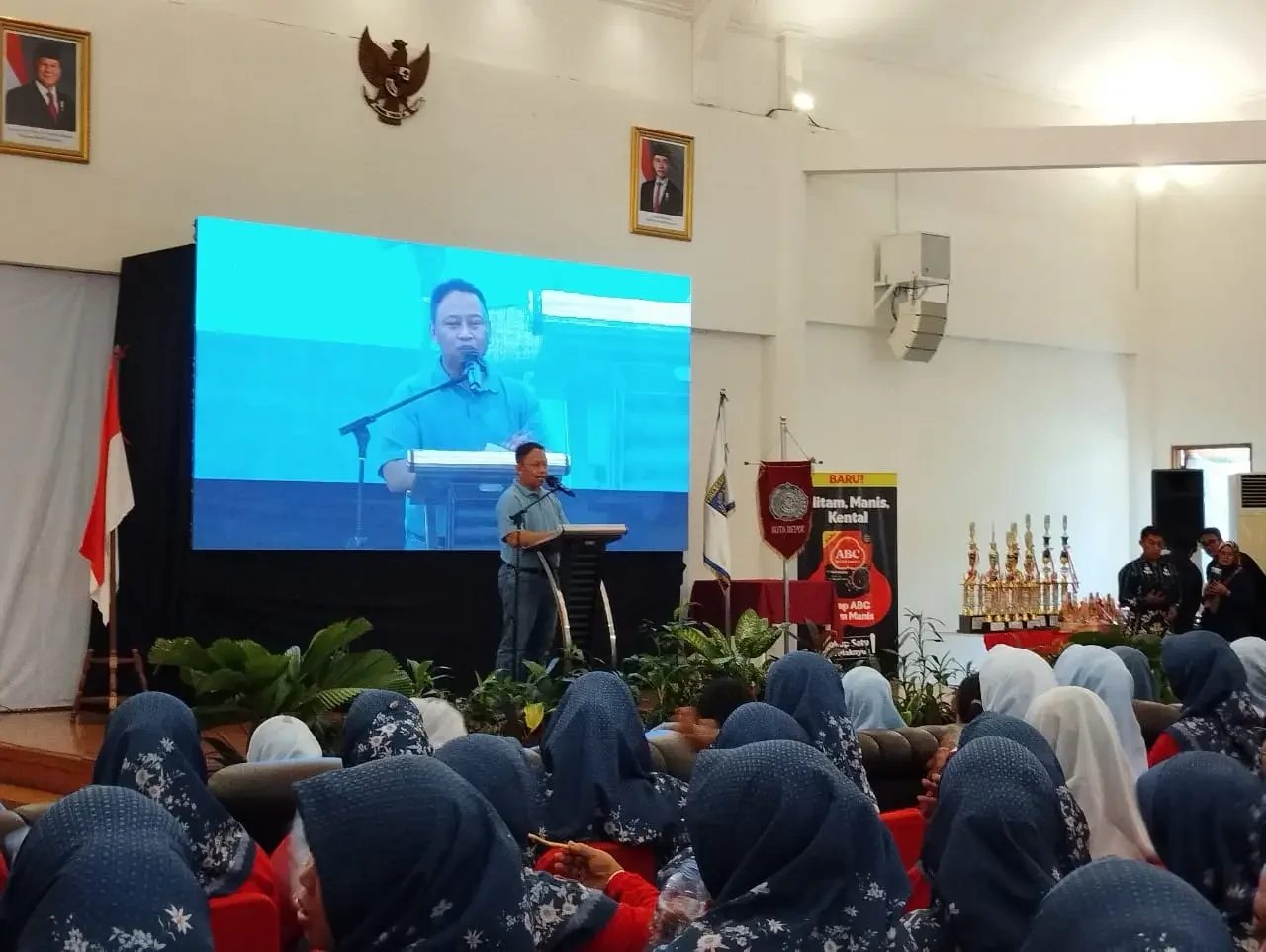 Wali Kota Depok, Supian Suri membuka Jambore Kader PKK Kota Depok Tahun 2025 di Kinasih Resort, Kecamatan Tapos, Minggu (30/11/25). (Foto : JD01/Diskominfo)