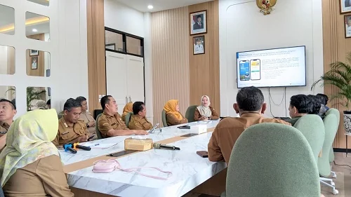 Rapat Persiapan Piloting Penanganan Kemiskinan Berbasis Digital yang dipimpin Sekda Sumedang Tuti Ruswati.Dok-Diskominfosanditik Sumedang