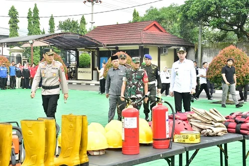 Wakil Bupati Sumedang M. Fajar Aldila mengikuti apel gelar pasukan Siaga Tanggap Bencana.Ist