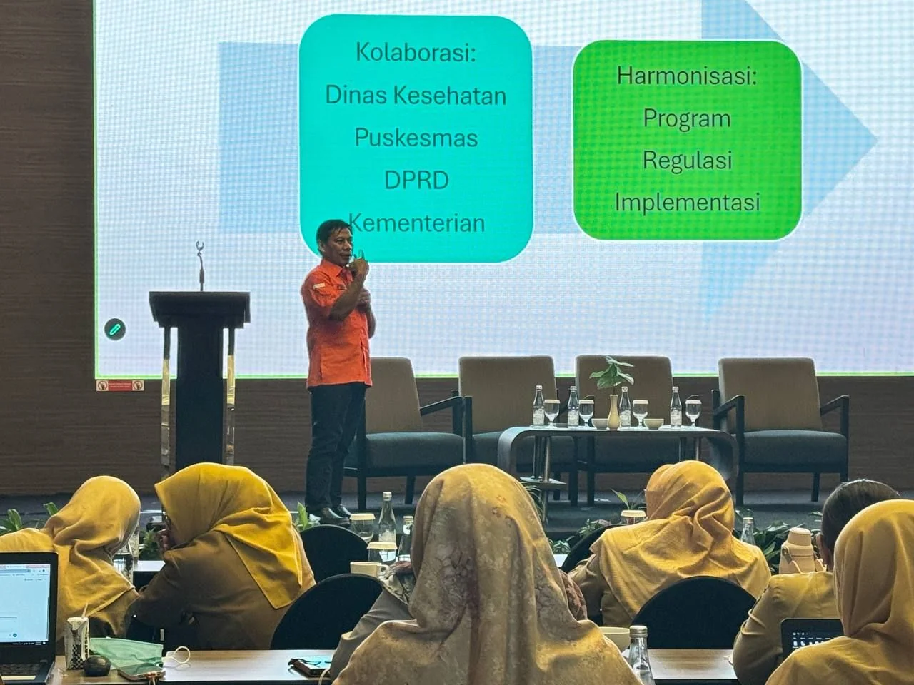 Ketua Komisi IV DPRD Kota Bandung H. Iman Lestariyono, S.Si., S.H., menjadi narasumber Optimalisasi Tata Naskah Pendokumentasian Akreditasi di Era Integrasi Layanan Primer, di Hotel Holiday Inn Bandung, Selasa, 28 April 2026.Dok-Humpro DPRD Kota Bandung