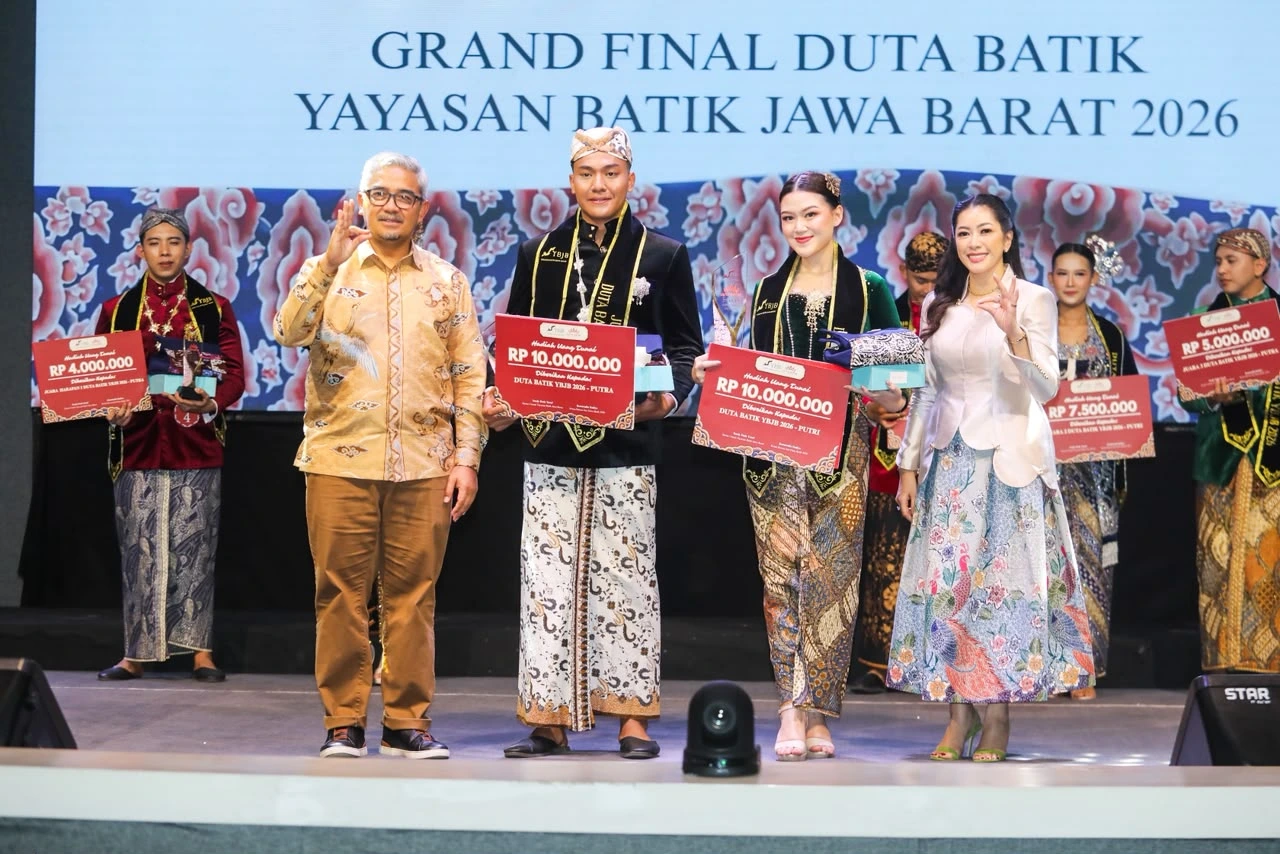 Ardelia Calluella dari Kota Bandung resmi terpilih sebagai Duta Batik Jawa Barat 2026
