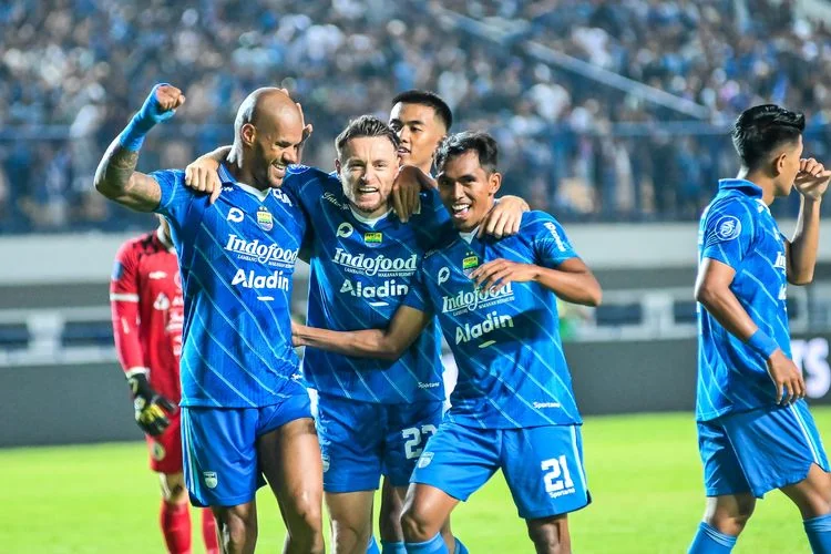 Persib Rawan Tergelincir ke Peringkat 3, Ancaman dari Borneo FC dan Persija