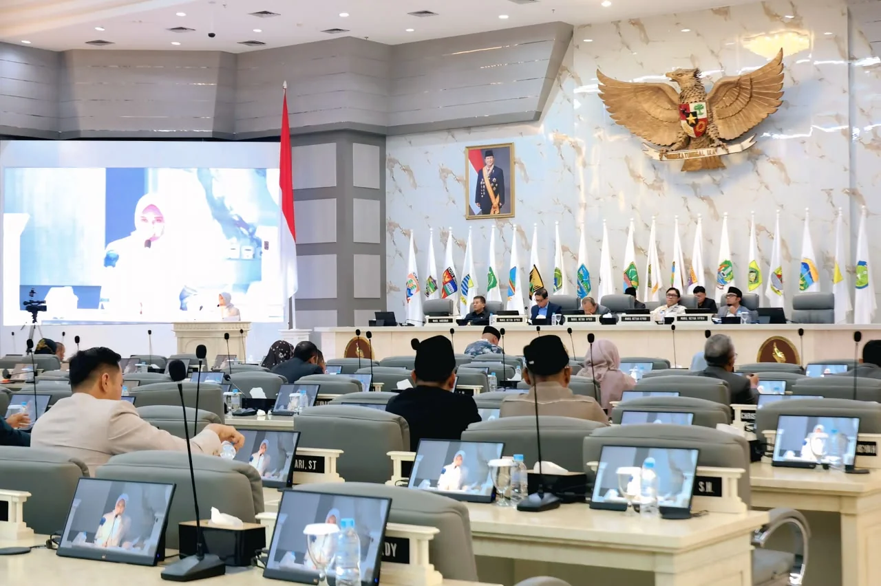 Fraksi-Fraksi DPRD Jawa Barat Beri Masukan atas Ranperda P2APBD 2025, Gubernur Jabar Siap Beri Jawaban pada 7 Juli 2026.Dok-Humas DPRD Jabar