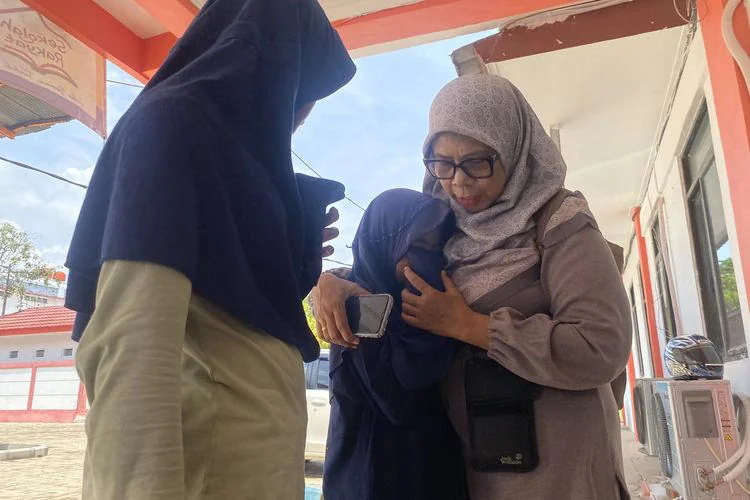 Mardiani, Kepala SD Terpadu 40 Indramayu. (Ft Kompas.com)