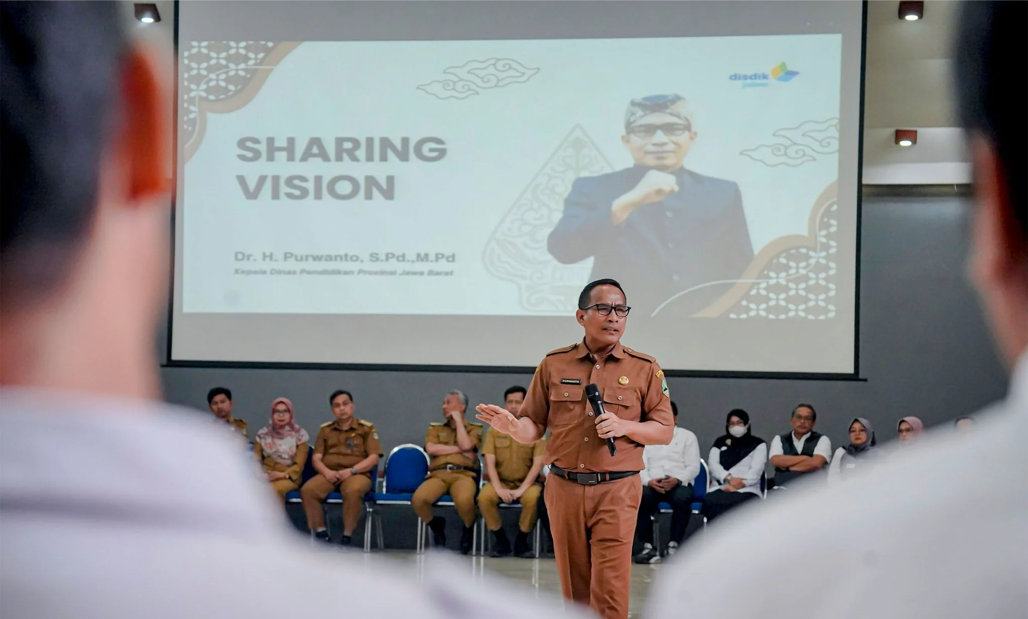 Kadisdik Jabar, Purwanto dalam Sosialisasi dan Pembekalan Tim Pengembang Kurikulum Pancawaluya di Aula Kihajar Dewantara Kantor Disdik Jabar, Kota Bandung, Senin, 25 Agustus 2025.