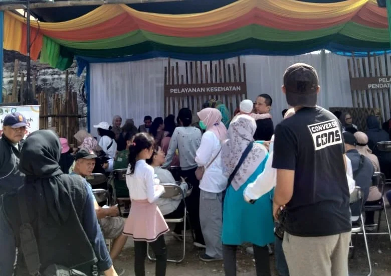 Olahraga Jalan Santai di Kiara Ahrta Park mendapat cek kesehatan Gratis.dok KabarSunda