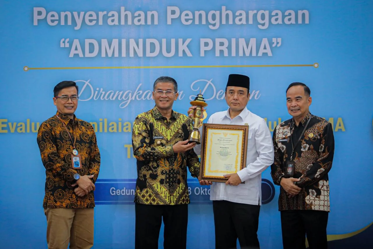 Wakil Gubernur Jawa Barat, Erwan Setiawan dan Wakil Wali Kota Bandung,Erwin.Ist