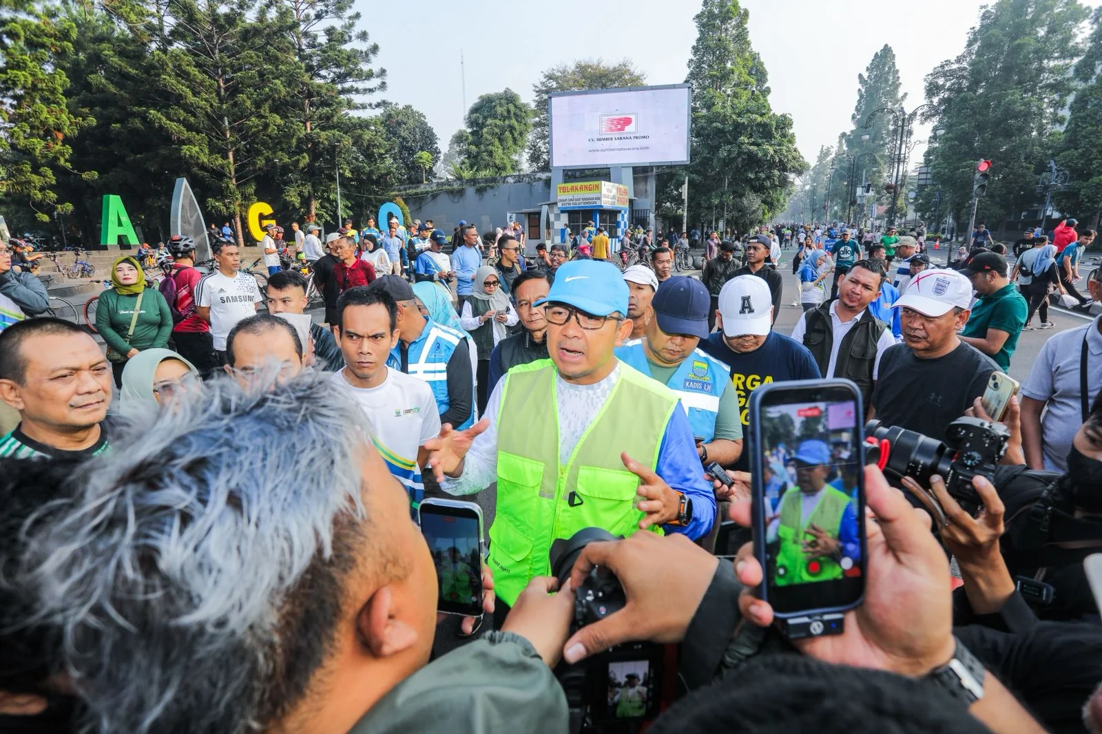 Wali Kota Bandung, Muhammad Farhan menjelaskan, program ini bukan sekadar kegiatan bersih-bersih, tetapi upaya membangun kebiasaan baru di lingkungan pemerintahan.Dok-Diskominfo Kota Bandung