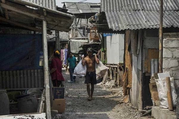 Dedi Mulyadi Perintahkan Wali Kota Cirebon Selesaikan Masalah Kemiskinan