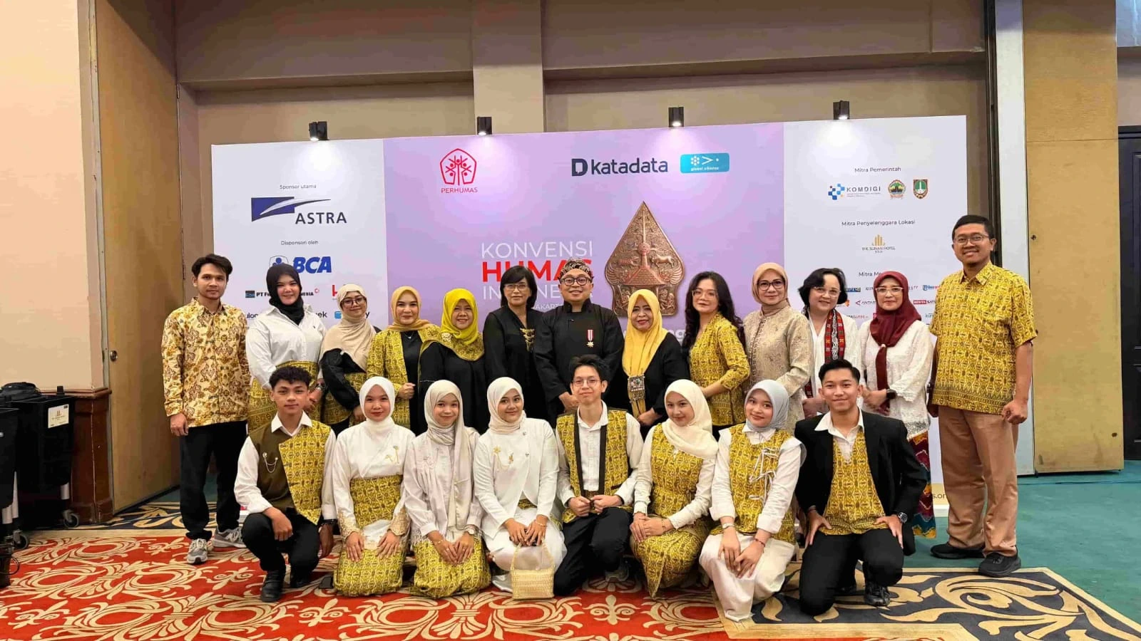 Perhimpunan Hubungan Masyarakat Indonesia (PERHUMAS) Badan Pengurus Cabang (BPC) Bandung turut hadir dalam Konvensi Humas Indonesia (KHI) 2026 yang diselenggarakan pada 17–18 Oktober 2026 di Surakarta, Jawa Tengah.