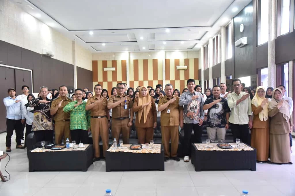 Wakil Bupati Kuningan Tuti Andriani membuka kegiatan Pelatihan Keamanan Pangan Siap Saji.Ist