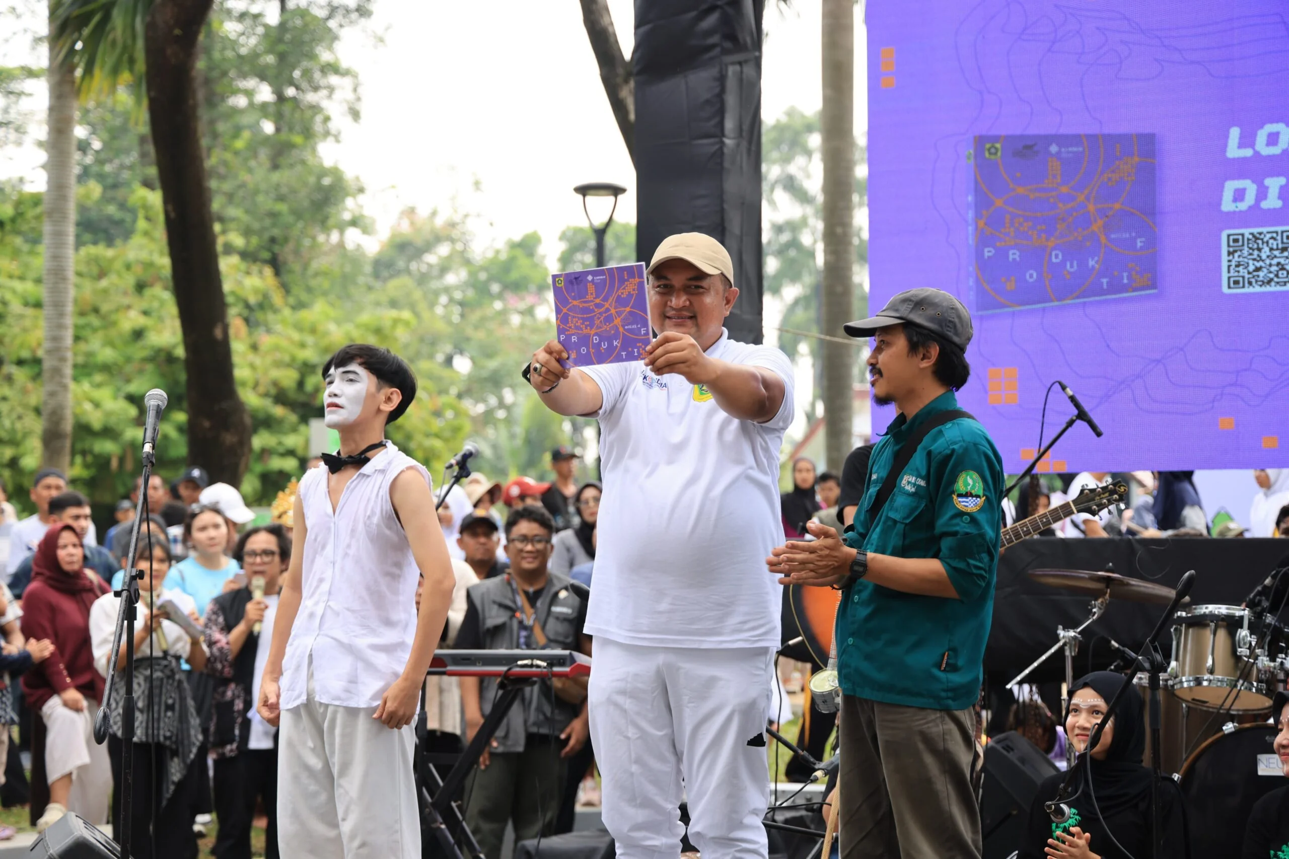 Bupati Bogor, Rudy Susmanto, menyampaikan komitmennya untuk segera merevitalisasi dan membangun sejumlah fasilitas publik.Ist