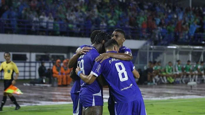 Gagal Sapu Bersih Kemenangan di Kandang, Persib Masih di Puncak Klasemen