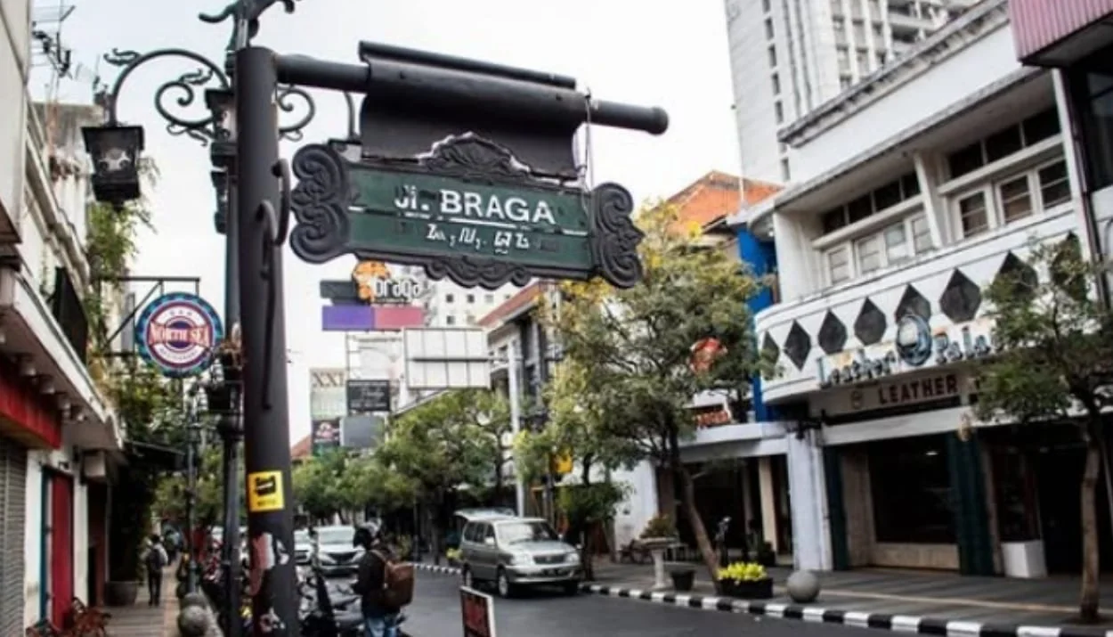 Destinasi Kuliner hingga Tempat Bersejarah yang Bisa Dikunjungi di Sekitar Braga Bandung