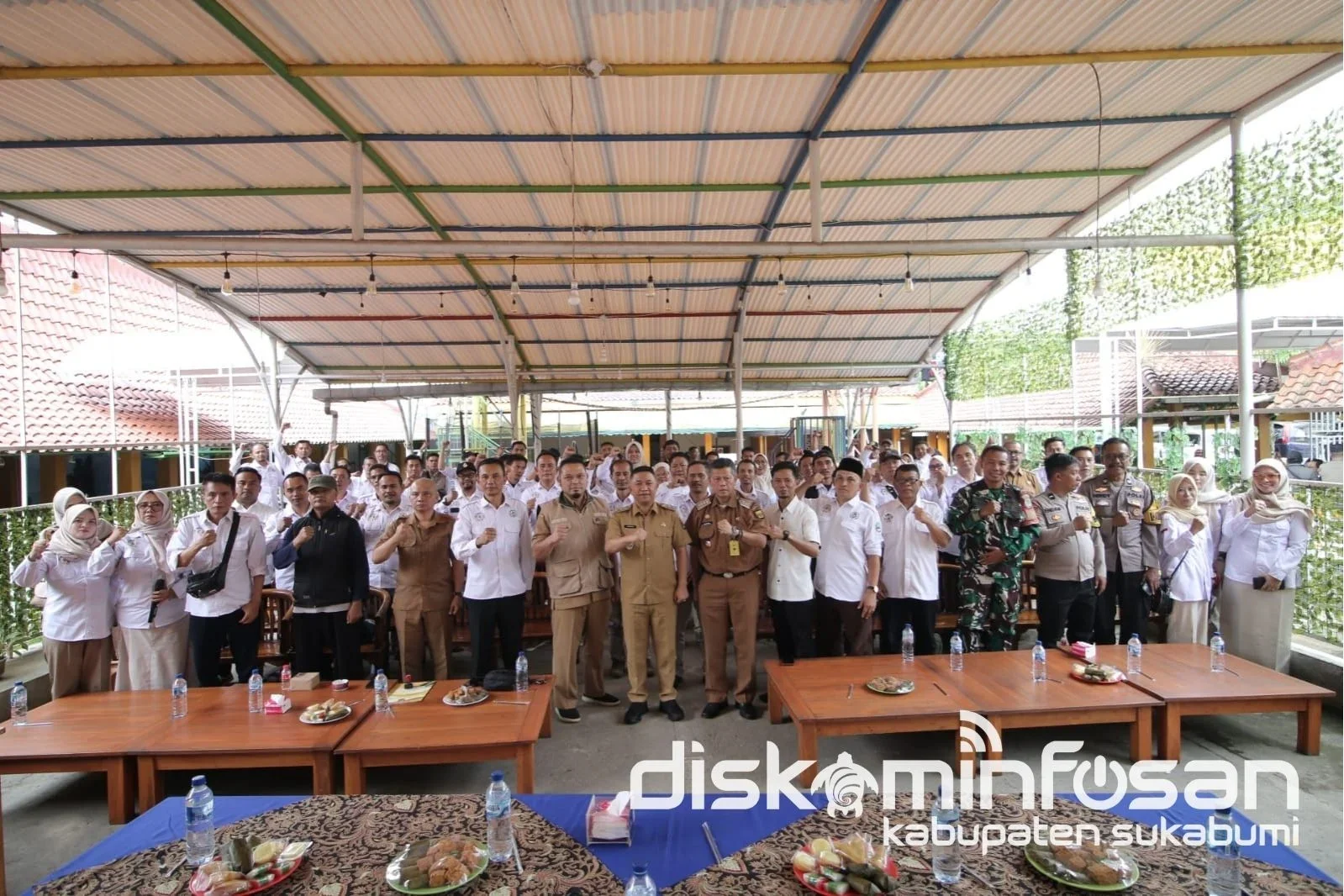 Wakil Bupati Sukabumi, Andreas, mengajak Tenaga Pendamping Profesional Program Pembangunan dan Pemberdayaan Masyarakat Desa (TPP P3MD) untuk memperkuat komunikasi dan kolaborasi dengan pemerintah daerah. Bidang IKP_Diskominfosan