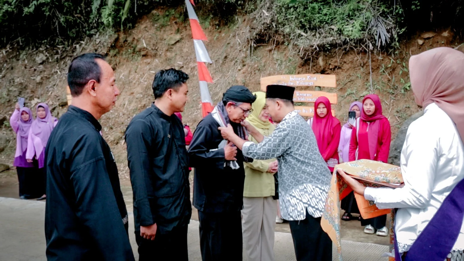 Perwakilan Tim Penilai Kabupaten, Jafar Sidiq, menyampaikan apresiasi atas sambutan hangat dari pemerintah kecamatan, pemerintah desa, dan warga.Ist
