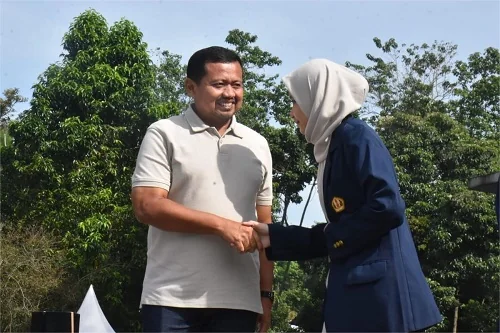 Bupati Dony Ahmad Munir saat menghadiri pelepasan KKNM di Universitas Padjadjaran.Dok-Diskomimfosanditik